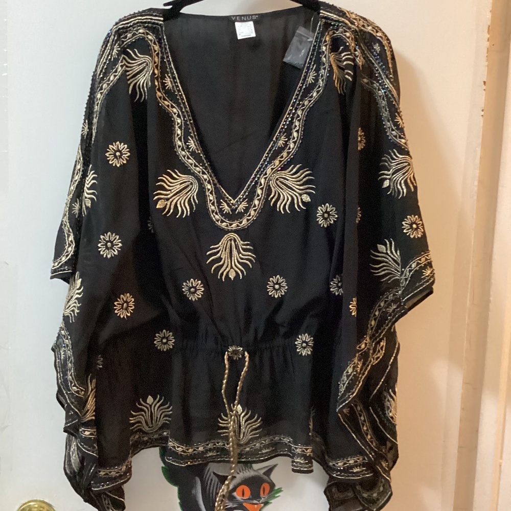 Venus Black & Gold Scarf top-NWOT